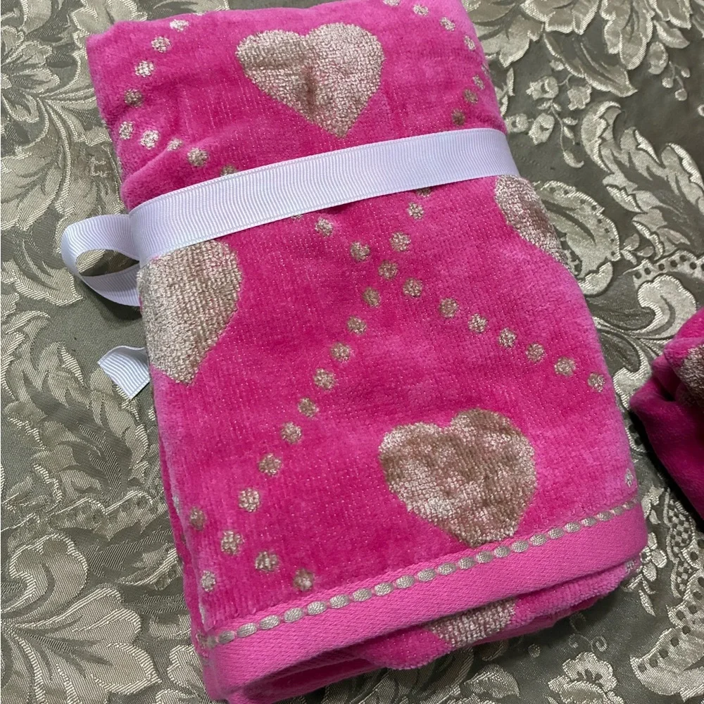 Golden hearts towels set